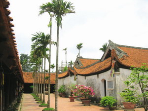 visite-de-la-pagode-but-thap-hanoi-vietnam
