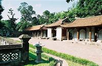 voyages vietnam en 4x4: Secret du Haut Tonkin, visite temple de la litterature hanoi