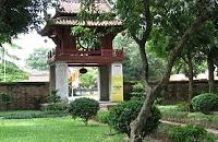 Trek Vietnam à la rencontres des Thais et Muong à Pu Luong, visite du temple de la litterature