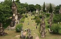 Voyages Laos: Charme du Laos, decouverte parc de Bouddha